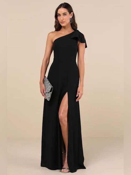 Lulus Dresses & Skirts - Lulus Simply Brilliant Black One-Shoulder Bow Maxi Dress